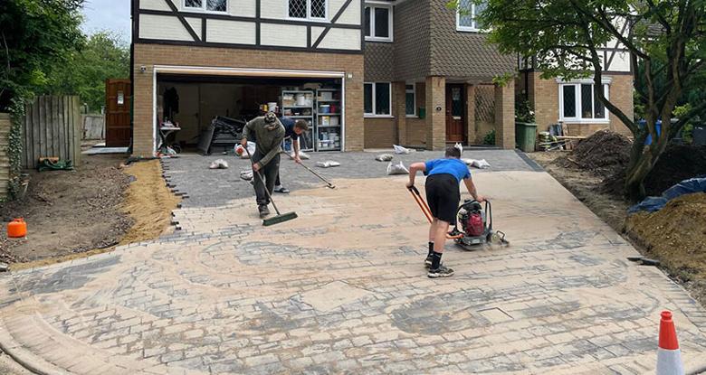 block paving driveway being installed